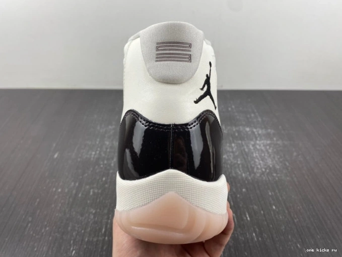 Rep AR0715-101 Neapolitan 11 Jordan Air 0719